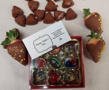 Load image into Gallery viewer, Deluxe Range Belgian Dark Chocolates Filled with Beeshack Honey