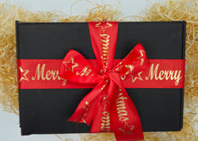 Load image into Gallery viewer, Christmas Honey Hamper
