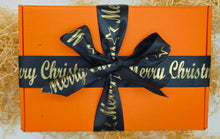 Load image into Gallery viewer, Christmas Honey Hamper
