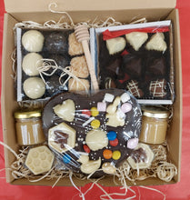 Load image into Gallery viewer, Mother&#39;s Day Chocolate Gift Hamper
