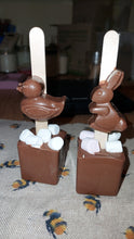 Load image into Gallery viewer, Beeshack Easter Belgian Milk Hot Chocolate Stirrers Introductory offer
