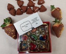 Load image into Gallery viewer, Deluxe Range Belgian  Dark Chocolates Filled with Beeshack Honey

